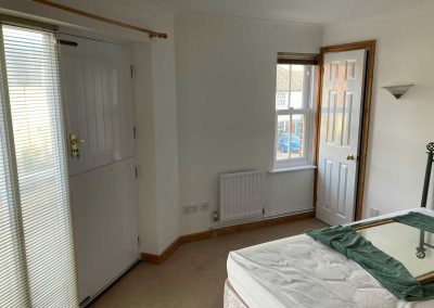 Whitechappell Property Maintenance - Flat & bathroom decoration
