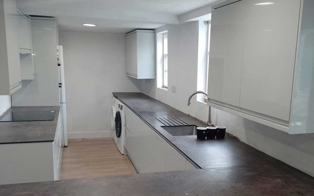 Kitchen refurbishment by Whitechappell Property Maintenance