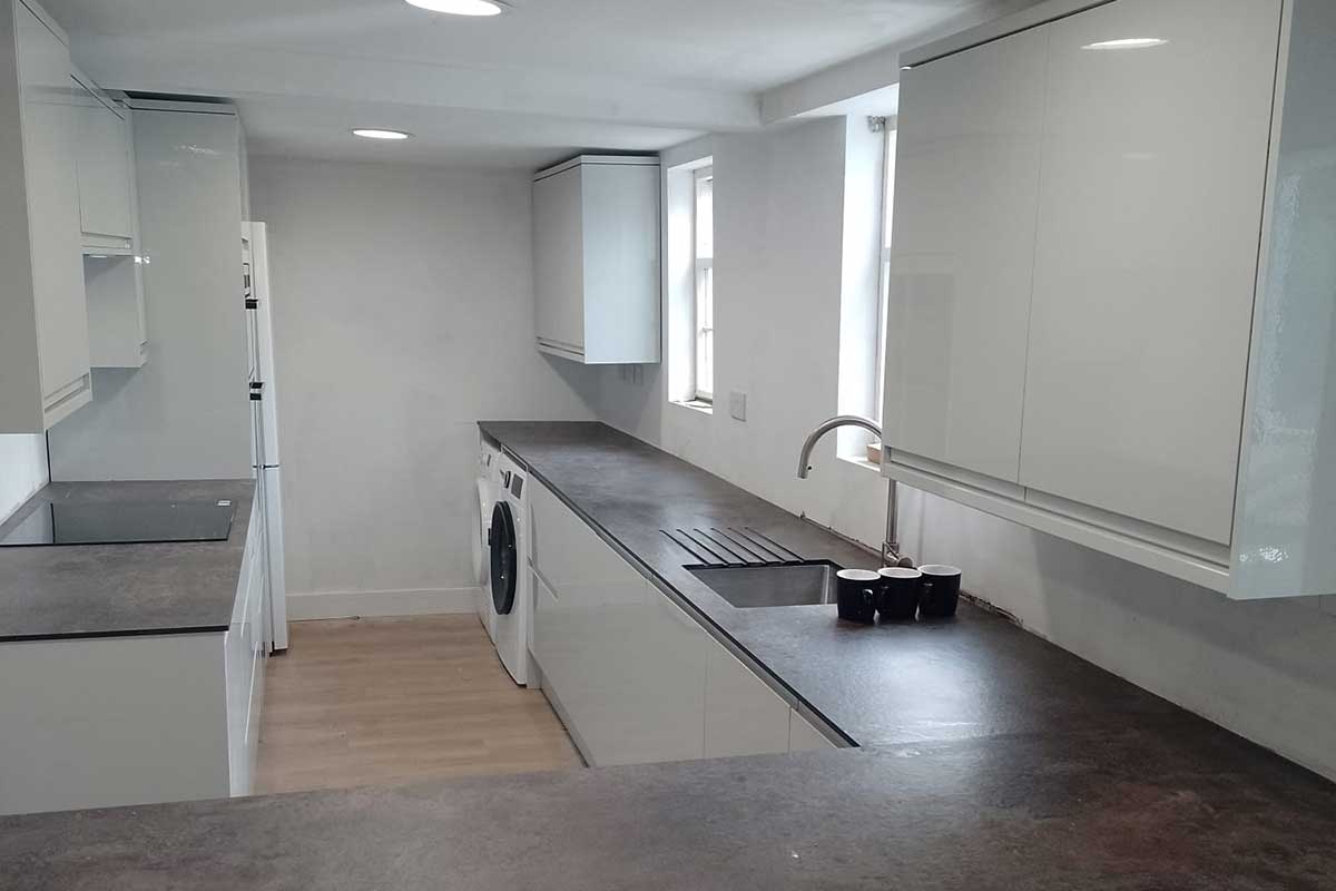 Kitchen refurbishment by Whitechappell Property Maintenance